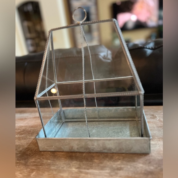 Miniature Greenhouse Terrarium Garden - Picture 2 of 7